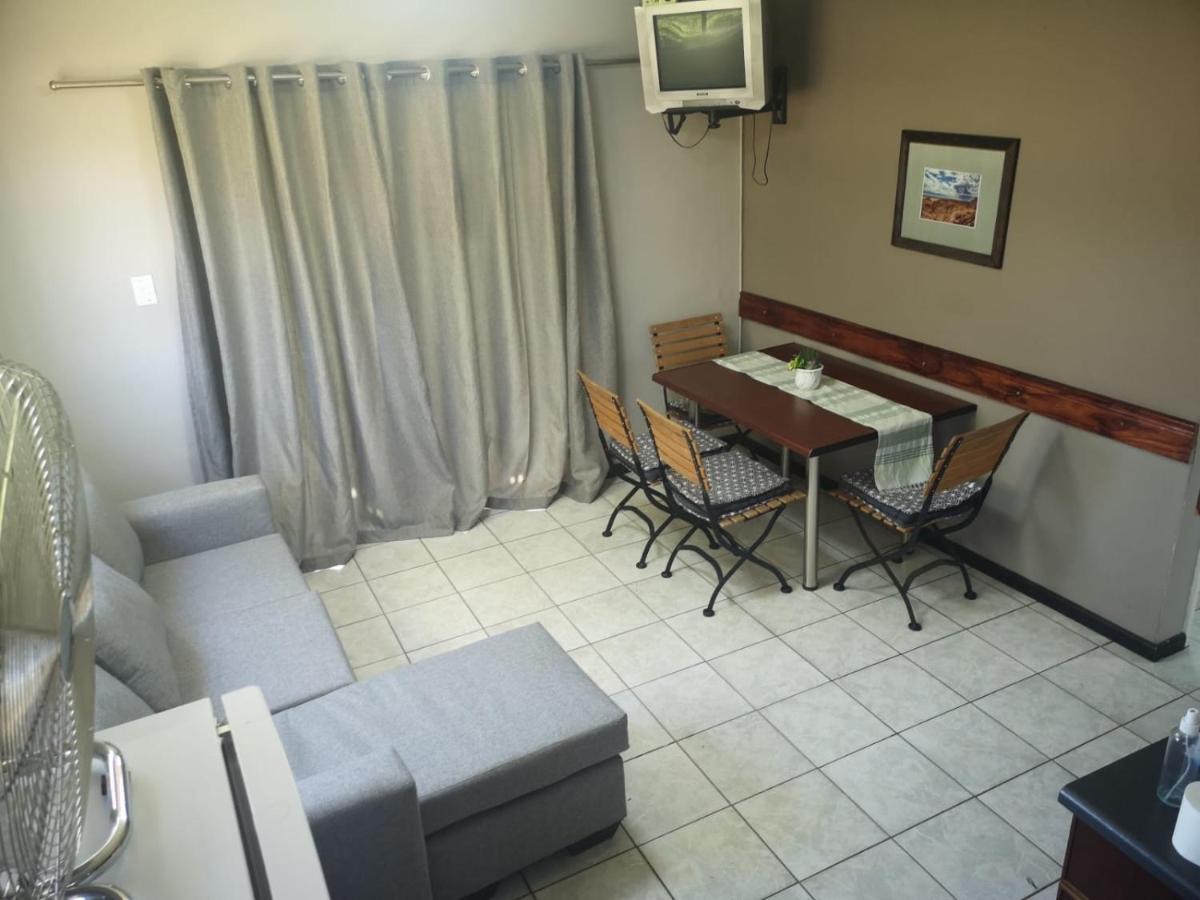Oranjerus Resort Kanoneiland Luaran gambar
